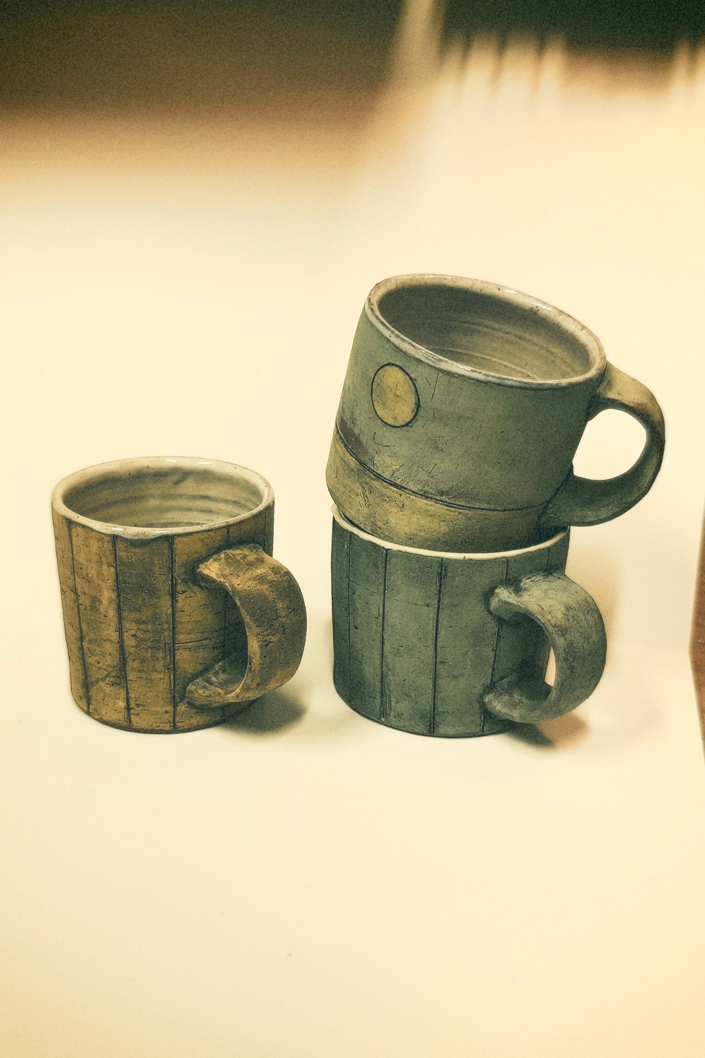 familiarity mug (10oz)