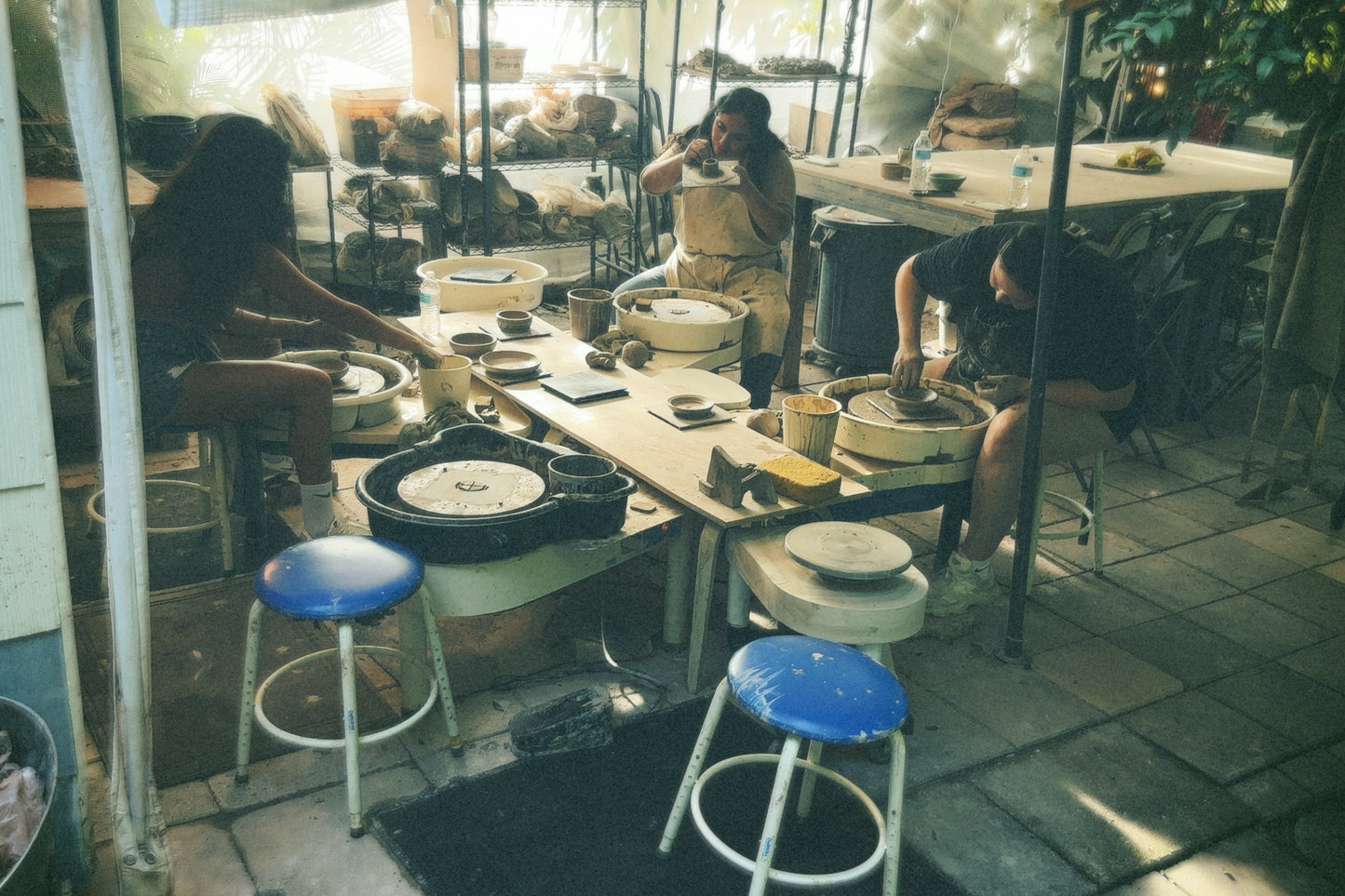 OPEN AIR wheelthrowing 🌱 beginner’s 2hr pottery class