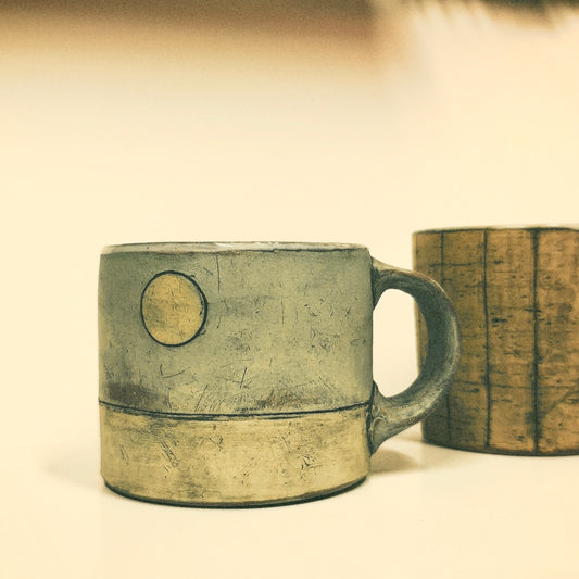 familiarity mug (10oz)