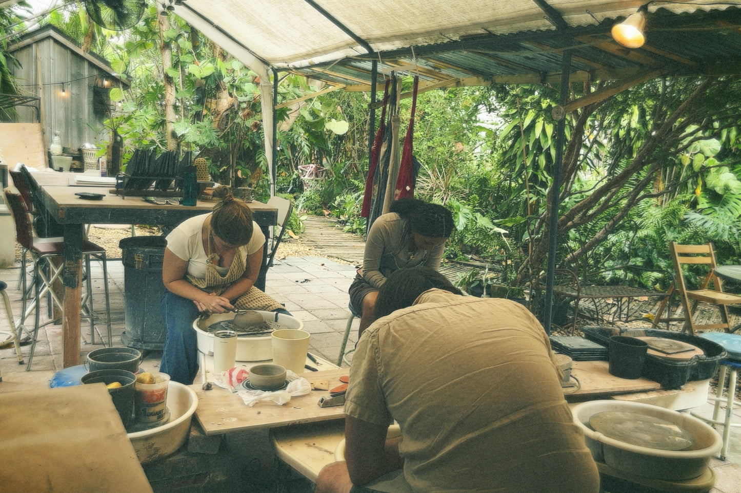 OPEN AIR wheelthrowing 🌱 beginner’s 2hr pottery class